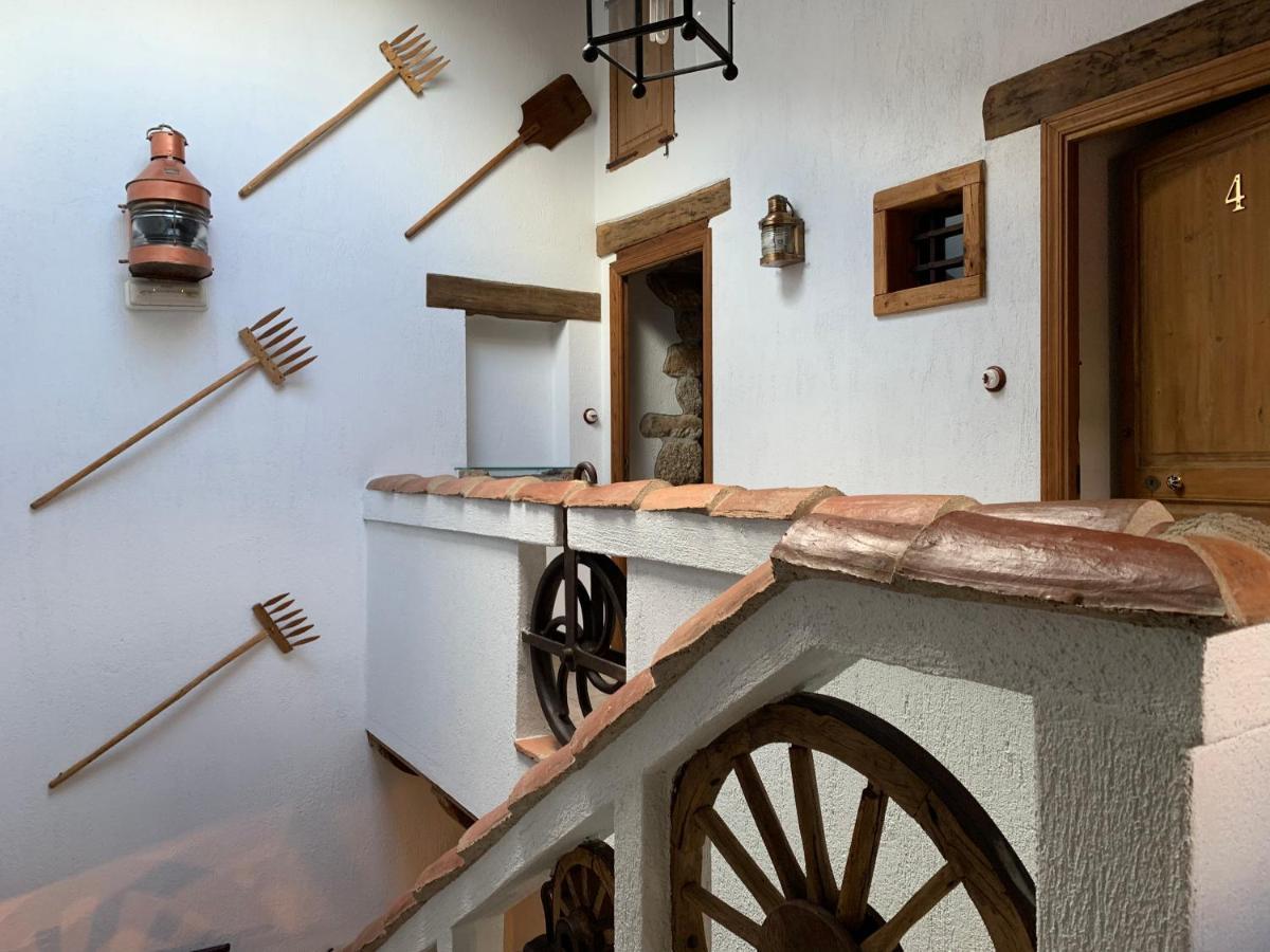 Villar de Ciervo Habitaciones Rurales La Vertedera I מראה חיצוני תמונה