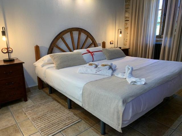 Villar de Ciervo Habitaciones Rurales La Vertedera I מראה חיצוני תמונה
