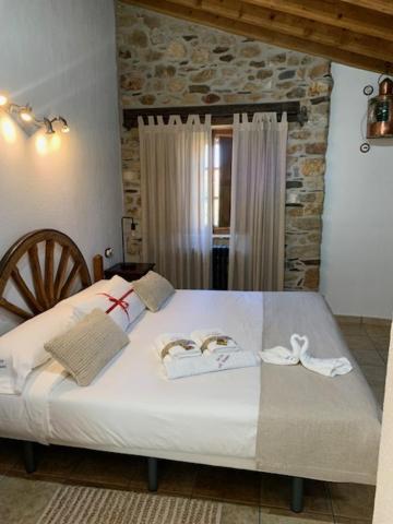 Villar de Ciervo Habitaciones Rurales La Vertedera I מראה חיצוני תמונה